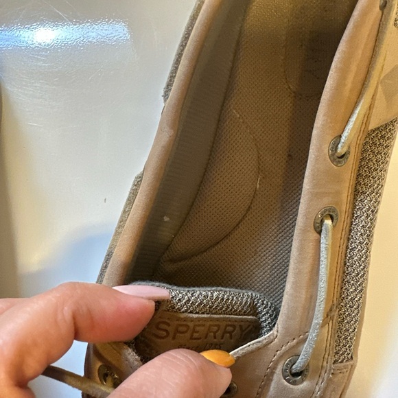 Sperry Beige Casual Boat Shoes - Picture 1 of 4